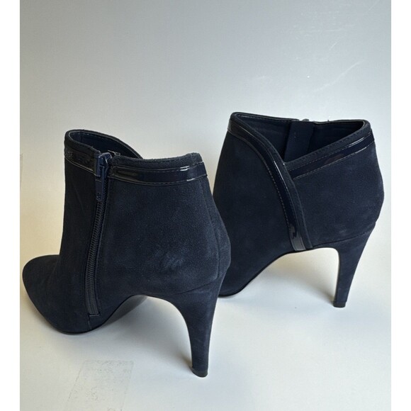Nine West Women's Blue Suede heeled booties Zip closer Size  6 - Picture 1 of 9